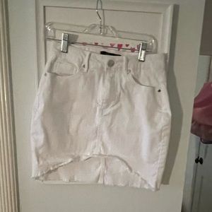 Black label white jean skirt size small